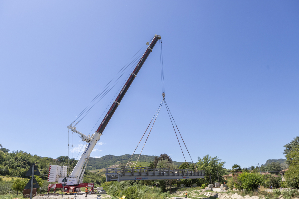 Noleggio mezzi di sollevamento Baldini Group
